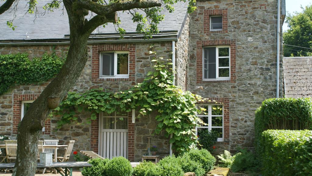 B&B Le Secret Du Bois Bourseigne-Vieille Luaran gambar
