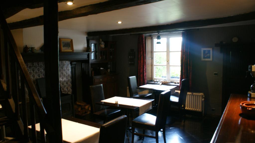 B&B Le Secret Du Bois Bourseigne-Vieille Luaran gambar