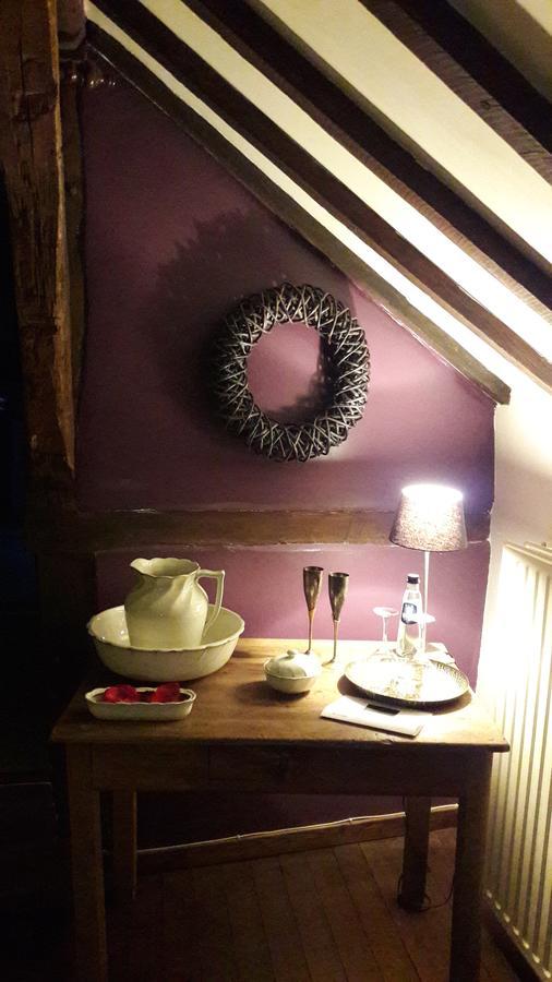 B&B Le Secret Du Bois Bourseigne-Vieille Luaran gambar